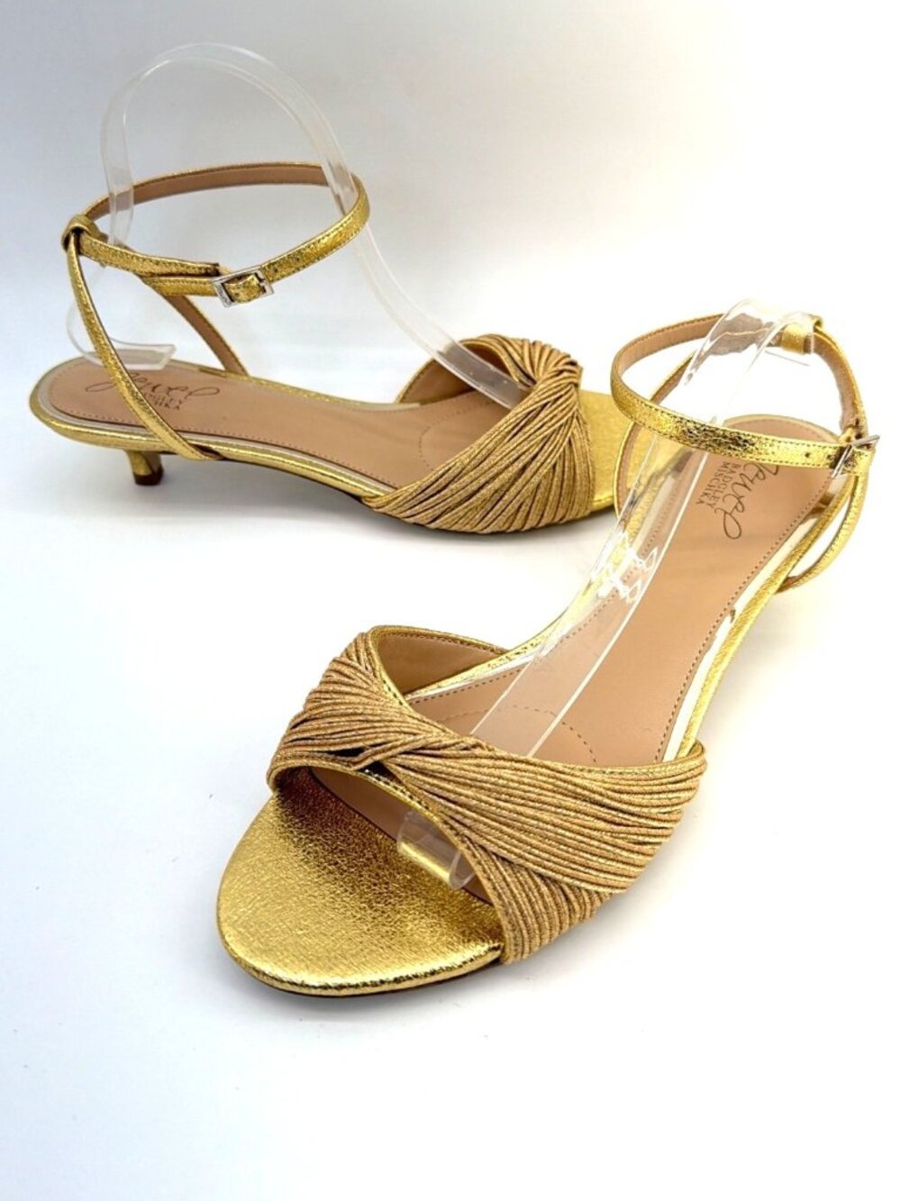 Jewel Badgley Mischka Nance Ankle Strap Golden Kitten Heel Sandals Women Sz 8.5